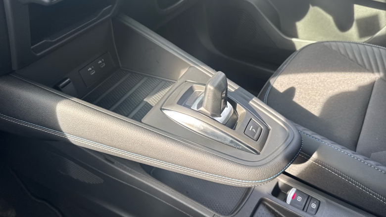 Renault Captur 1.8 E-Tech Full Hybrid 160 Esprit Alpine 5dr Auto Hybrid Hatchback